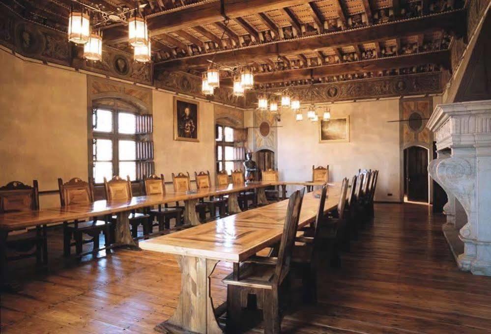 Hotel Castello Di Pavone Pavone Canavese Zewnętrze zdjęcie